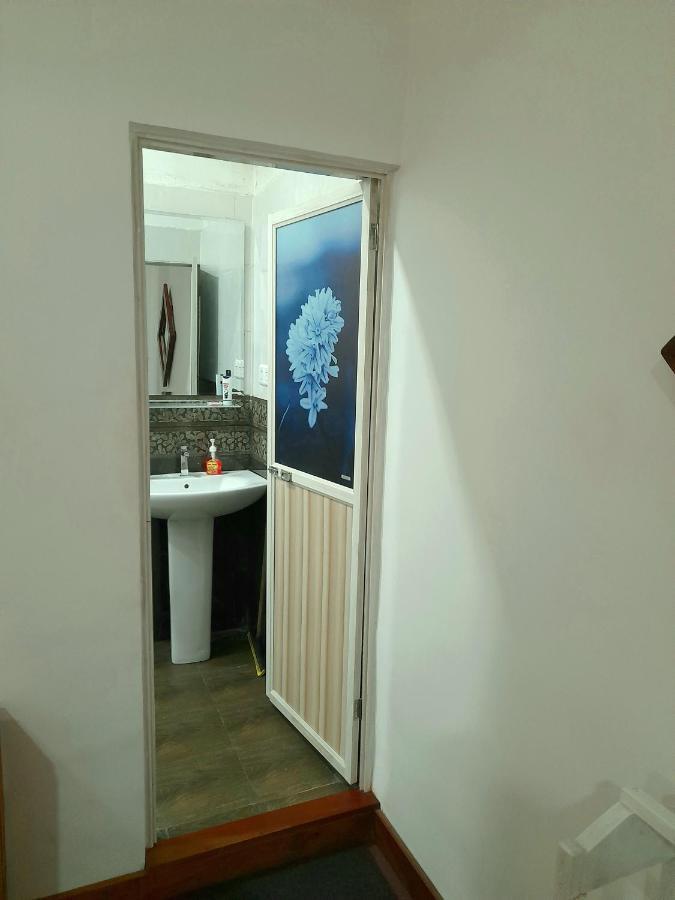 Water Side Residence Nallathanniya Exterior foto